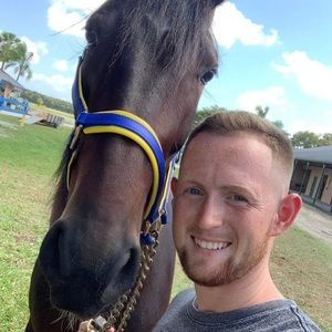 Meet your Posher, Alex